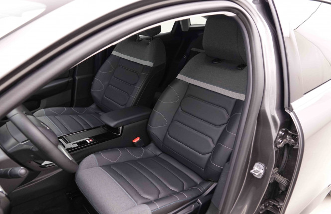 CITROEN_CITROEN_C4_2550940_6.jpg CITROEN_CITROEN_C4_2550940_6.jpg