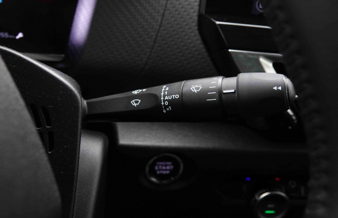 CITROEN_CITROEN_C4_2550941_18.jpg CITROEN_CITROEN_C4_2550941_18.jpg