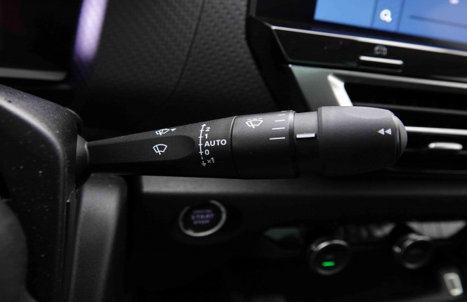 CITROEN_CITROEN_C4_2550942_17.jpg CITROEN_CITROEN_C4_2550942_17.jpg