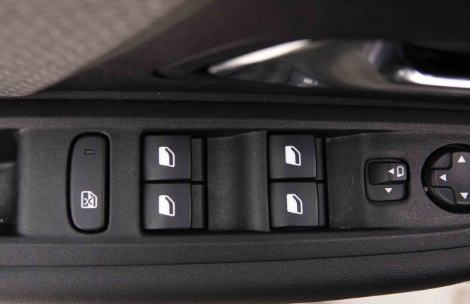 CITROEN_CITROEN_C4_2550944_20.jpg CITROEN_CITROEN_C4_2550944_20.jpg