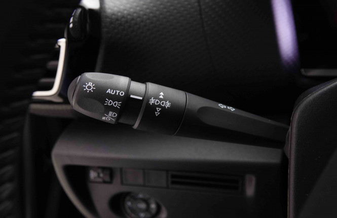 CITROEN_CITROEN_C4_2550945_16.jpg CITROEN_CITROEN_C4_2550945_16.jpg