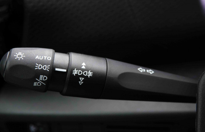 CITROEN_CITROEN_C4_2550948_15.jpg CITROEN_CITROEN_C4_2550948_15.jpg