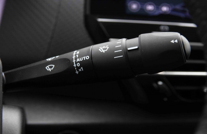 CITROEN_CITROEN_C4_2550950_17.jpg CITROEN_CITROEN_C4_2550950_17.jpg