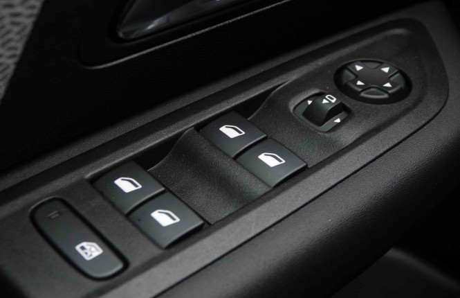 CITROEN_CITROEN_C4_2550950_20.jpg CITROEN_CITROEN_C4_2550950_20.jpg