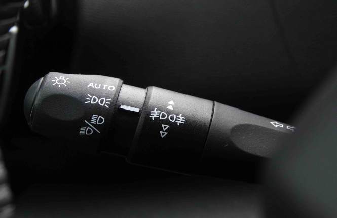 CITROEN_CITROEN_C4_2550955_16.jpg CITROEN_CITROEN_C4_2550955_16.jpg