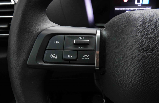 CITROEN_CITROEN_C4_2550958_18.jpg CITROEN_CITROEN_C4_2550958_18.jpg