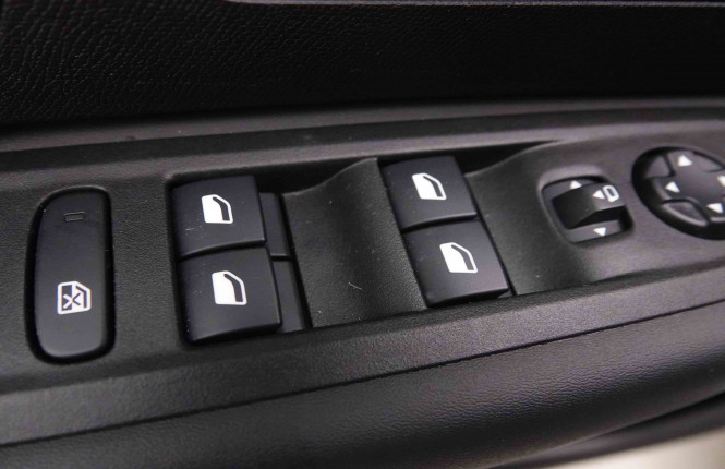 CITROEN_CITROEN_C4_2551412_22.jpg CITROEN_CITROEN_C4_2551412_22.jpg