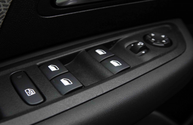 CITROEN_CITROEN_C4_2551413_21.jpg CITROEN_CITROEN_C4_2551413_21.jpg