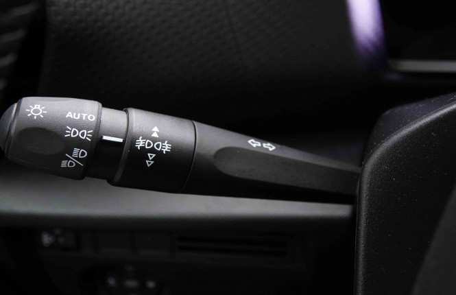 CITROEN_CITROEN_C4_2551413_40.jpg CITROEN_CITROEN_C4_2551413_40.jpg