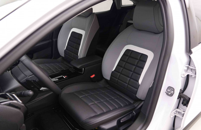 CITROEN_CITROEN_C4_2551424_6.jpg CITROEN_CITROEN_C4_2551424_6.jpg