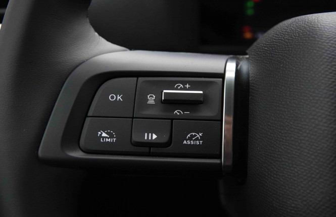 CITROEN_CITROEN_C4_2652308_18.jpg CITROEN_CITROEN_C4_2652308_18.jpg