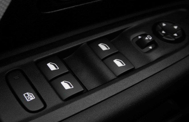 CITROEN_CITROEN_C4_2653171_20.jpg CITROEN_CITROEN_C4_2653171_20.jpg