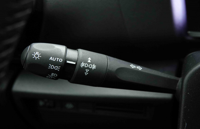 CITROEN_CITROEN_C4_2653653_16.jpg CITROEN_CITROEN_C4_2653653_16.jpg