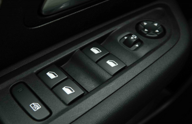 CITROEN_CITROEN_C4_2654365_22.jpg CITROEN_CITROEN_C4_2654365_22.jpg