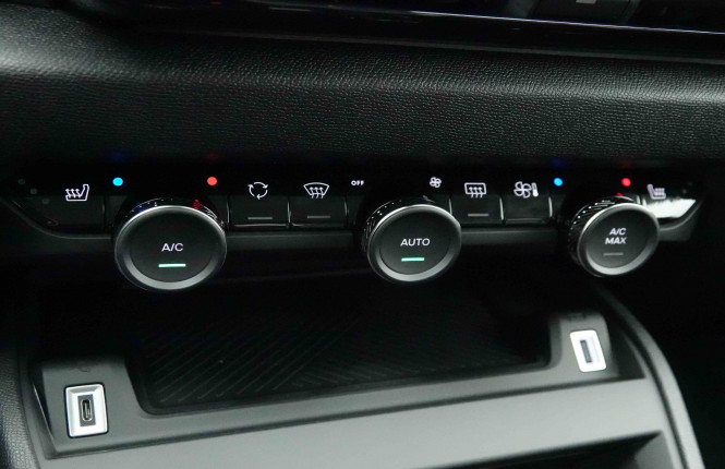 CITROEN_CITROEN_C4_2654468_13.jpg