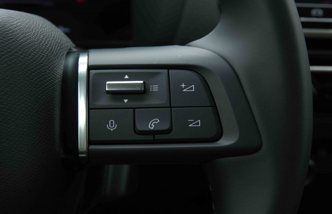 CITROEN_CITROEN_C4_2654659_18.jpg CITROEN_CITROEN_C4_2654659_18.jpg
