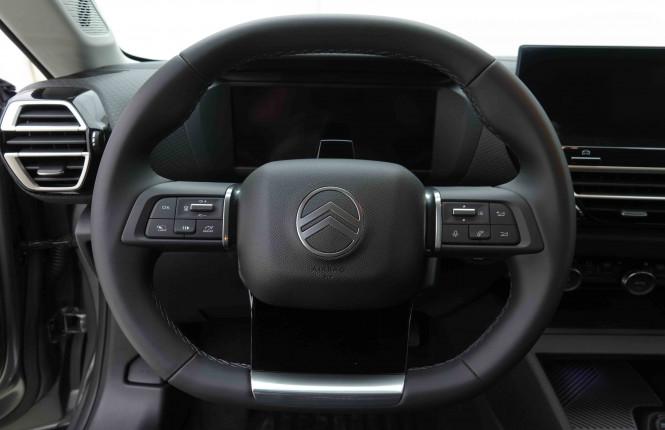 CITROEN_CITROEN_C4_2654659_8.jpg CITROEN_CITROEN_C4_2654659_8.jpg