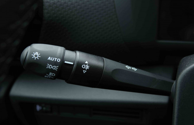 CITROEN_CITROEN_C4_2654660_15.jpg CITROEN_CITROEN_C4_2654660_15.jpg