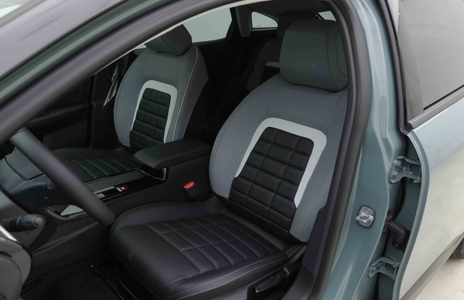 CITROEN_CITROEN_C4_2654660_6.jpg CITROEN_CITROEN_C4_2654660_6.jpg