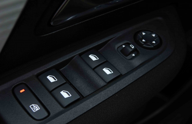 CITROEN_CITROEN_C4_2655104_21.jpg
