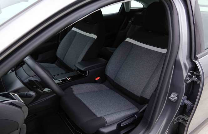 CITROEN_CITROEN_C4_2655104_6.jpg
