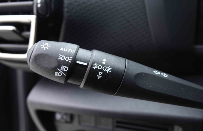 CITROEN_CITROEN_C4_2655107_15.jpg CITROEN_CITROEN_C4_2655107_15.jpg
