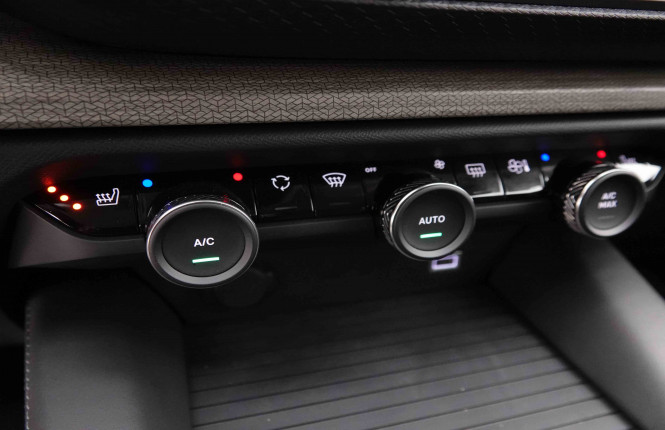 CITROEN_CITROEN_C5 X_2551802_14.jpg CITROEN_CITROEN_C5 X_2551802_14.jpg