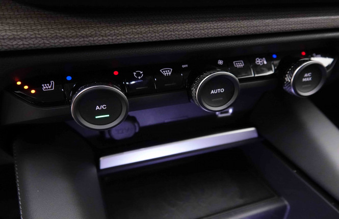 CITROEN_CITROEN_C5 X_2551804_15.jpg