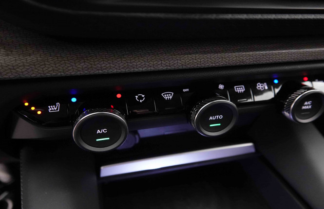 CITROEN_CITROEN_C5 X_2551805_14.jpg