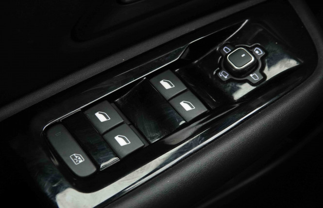 CITROEN_CITROEN_C5 X_2653654_25.jpg CITROEN_CITROEN_C5 X_2653654_25.jpg