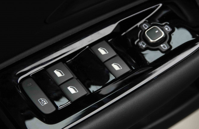 CITROEN_CITROEN_C5 X_2654207_19.jpg CITROEN_CITROEN_C5 X_2654207_19.jpg