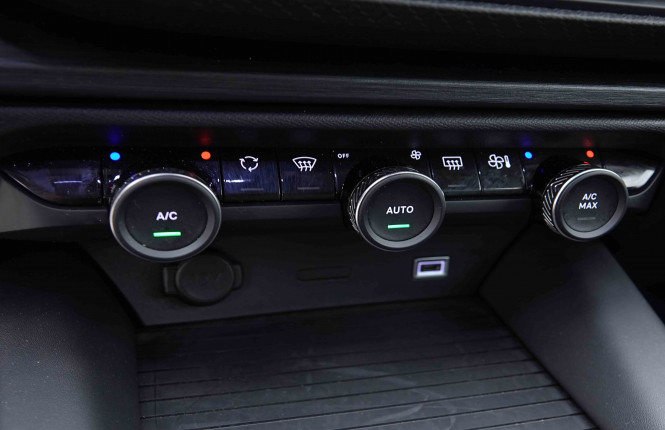 CITROEN_CITROEN_C5 X_2655411_14.jpg CITROEN_CITROEN_C5 X_2655411_14.jpg