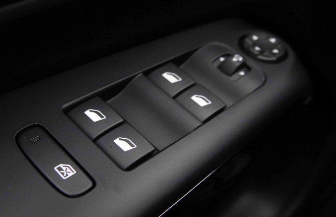 CITROEN_CITROEN_C5AIRCROS_2652298_23.jpg CITROEN_CITROEN_C5AIRCROS_2652298_23.jpg