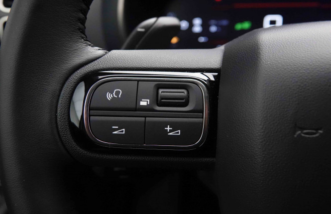 CITROEN_CITROEN_C5AIRCROS_2652574_19.jpg CITROEN_CITROEN_C5AIRCROS_2652574_19.jpg