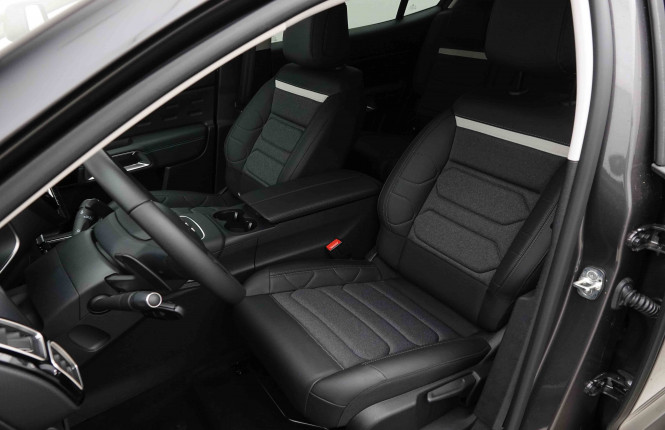 CITROEN_CITROEN_C5AIRCROS_2653652_6.jpg CITROEN_CITROEN_C5AIRCROS_2653652_6.jpg