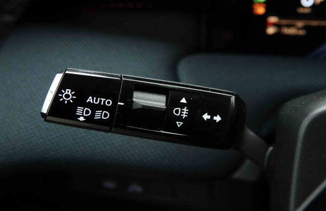 CITROEN_CITROEN_C5AIRCROS_2653719_16.jpg CITROEN_CITROEN_C5AIRCROS_2653719_16.jpg