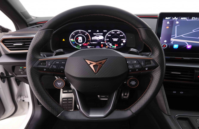CUPRA_CUPRA_LEON_2548127_11.jpg