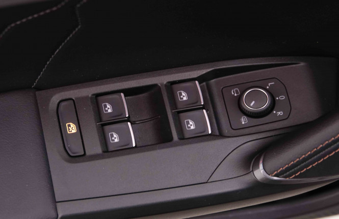 CUPRA_CUPRA_LEON_2548128_17.jpg