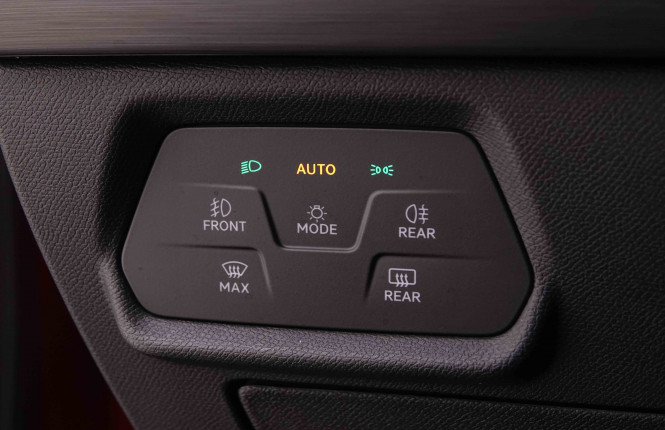 CUPRA_CUPRA_LEON_2548129_12.jpg