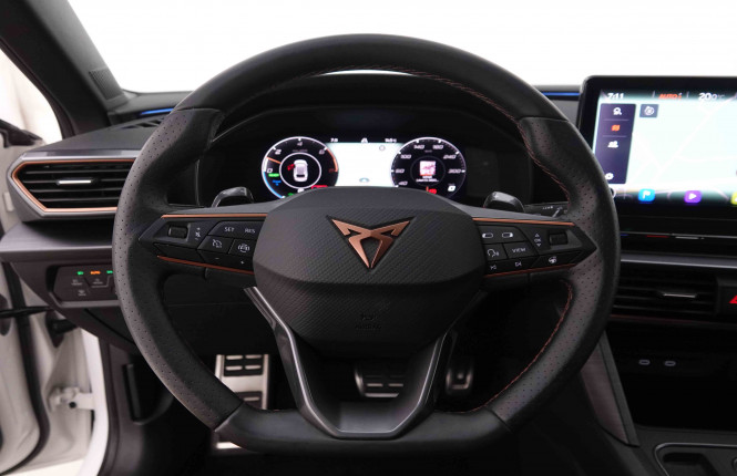 CUPRA_CUPRA_LEON_2548130_9.jpg