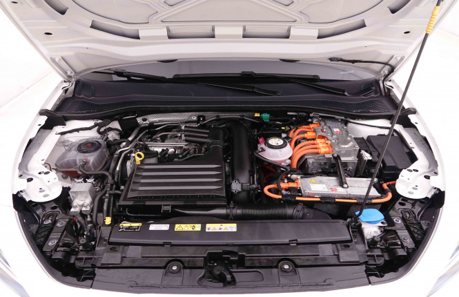 CUPRA_CUPRA_LEON_2548313_21.jpg