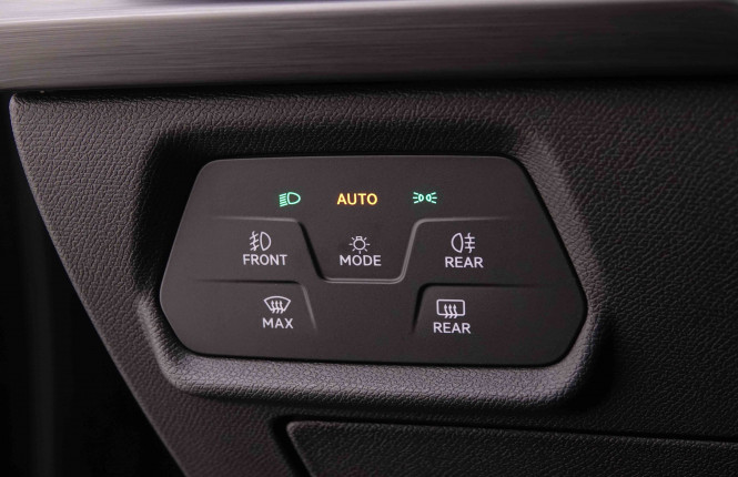 CUPRA_CUPRA_LEON_2548315_9.jpg