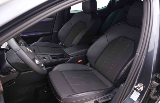 CUPRA_CUPRA_LEON_2551491_6.jpg