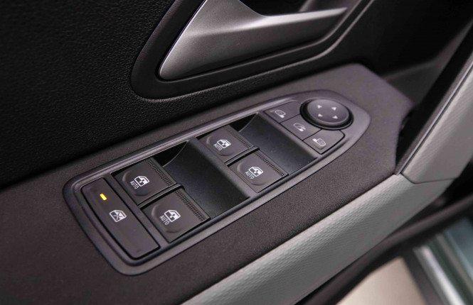 DACIA_DACIA_DUSTER_2549104_19.jpg