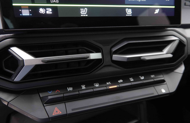 DACIA_DACIA_DUSTER_2550452_12.jpg DACIA_DACIA_DUSTER_2550452_12.jpg