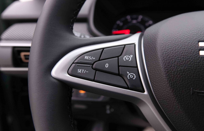 DACIA_DACIA_SANDERO_2548741_16.jpg