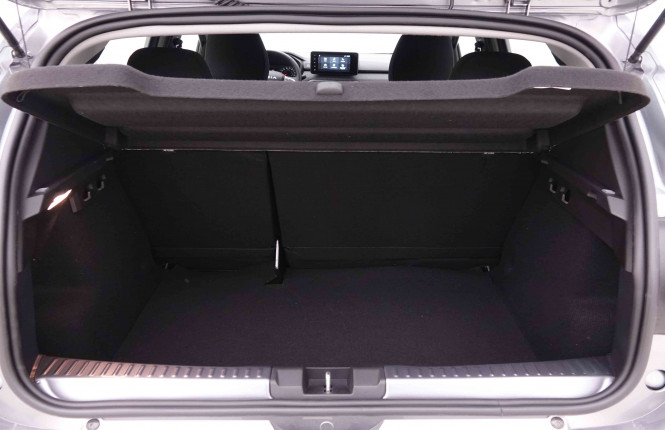 DACIA_DACIA_SANDERO_2549316_5.jpg