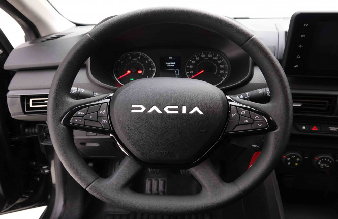 DACIA_DACIA_SANDERO_2652871_8.jpg