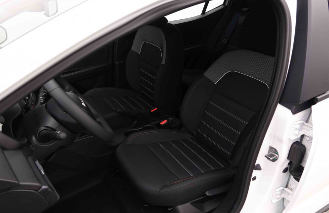 DACIA_DACIA_SANDERO_2652875_6.jpg