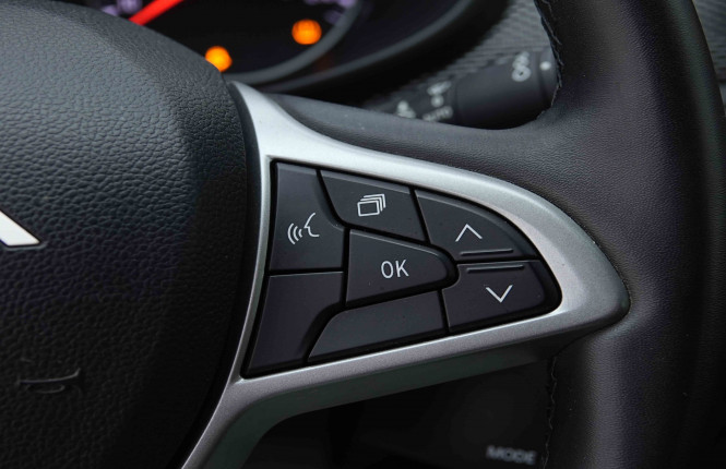 DACIA_DACIA_SANDERO_2655532_16.jpg